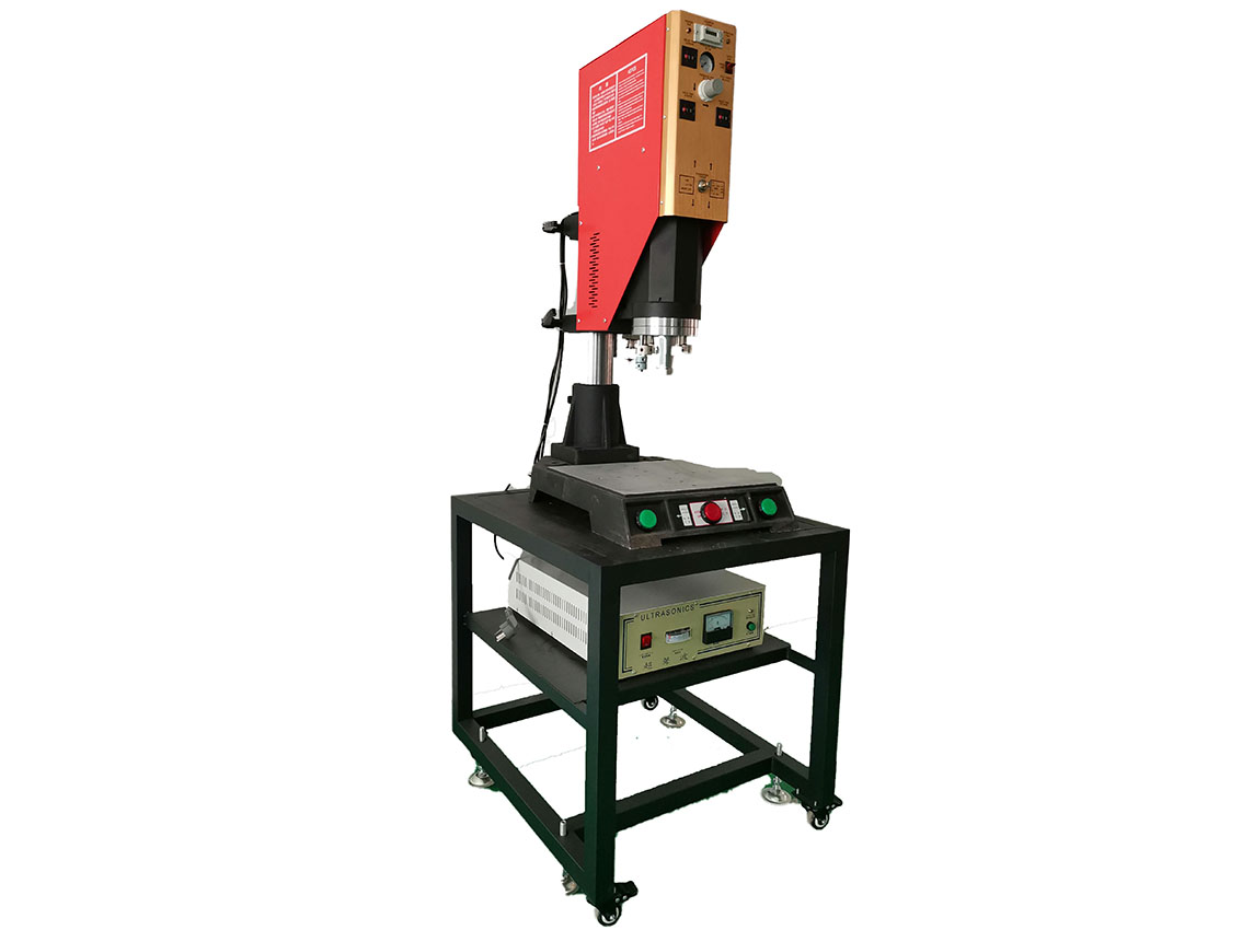 15K超声波塑胶焊接机400300.jpg